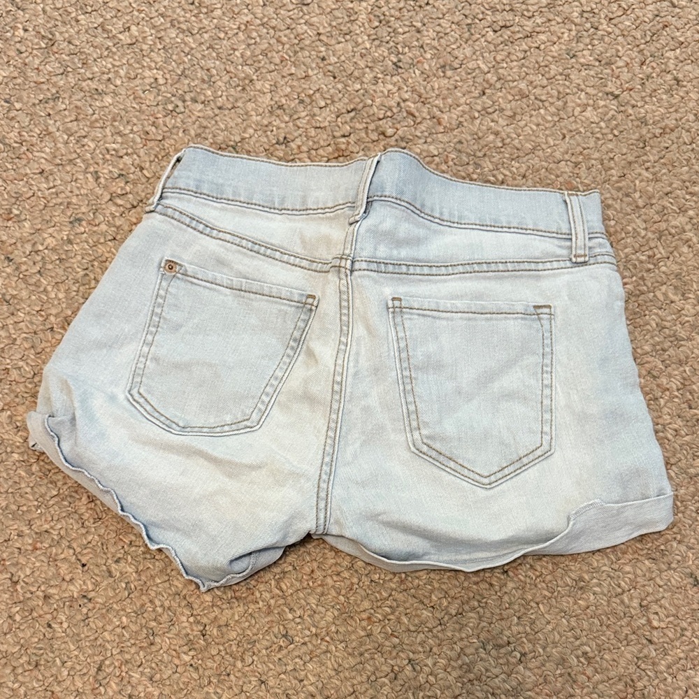 Old Navy Women's Light Blue Jean Shorts - Picture 3 of 3